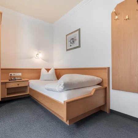 Hotel Schmid & 3*