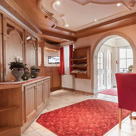 Schmid & Ξενοδοχείο