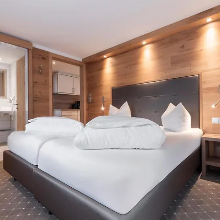 Schmid & Hotel 3*